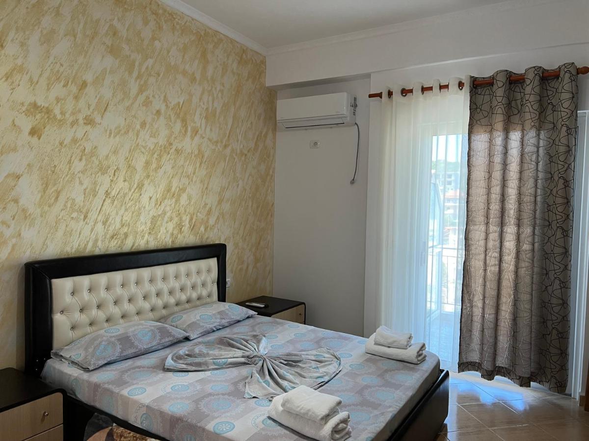 Hotel Frida Himare Buitenkant foto