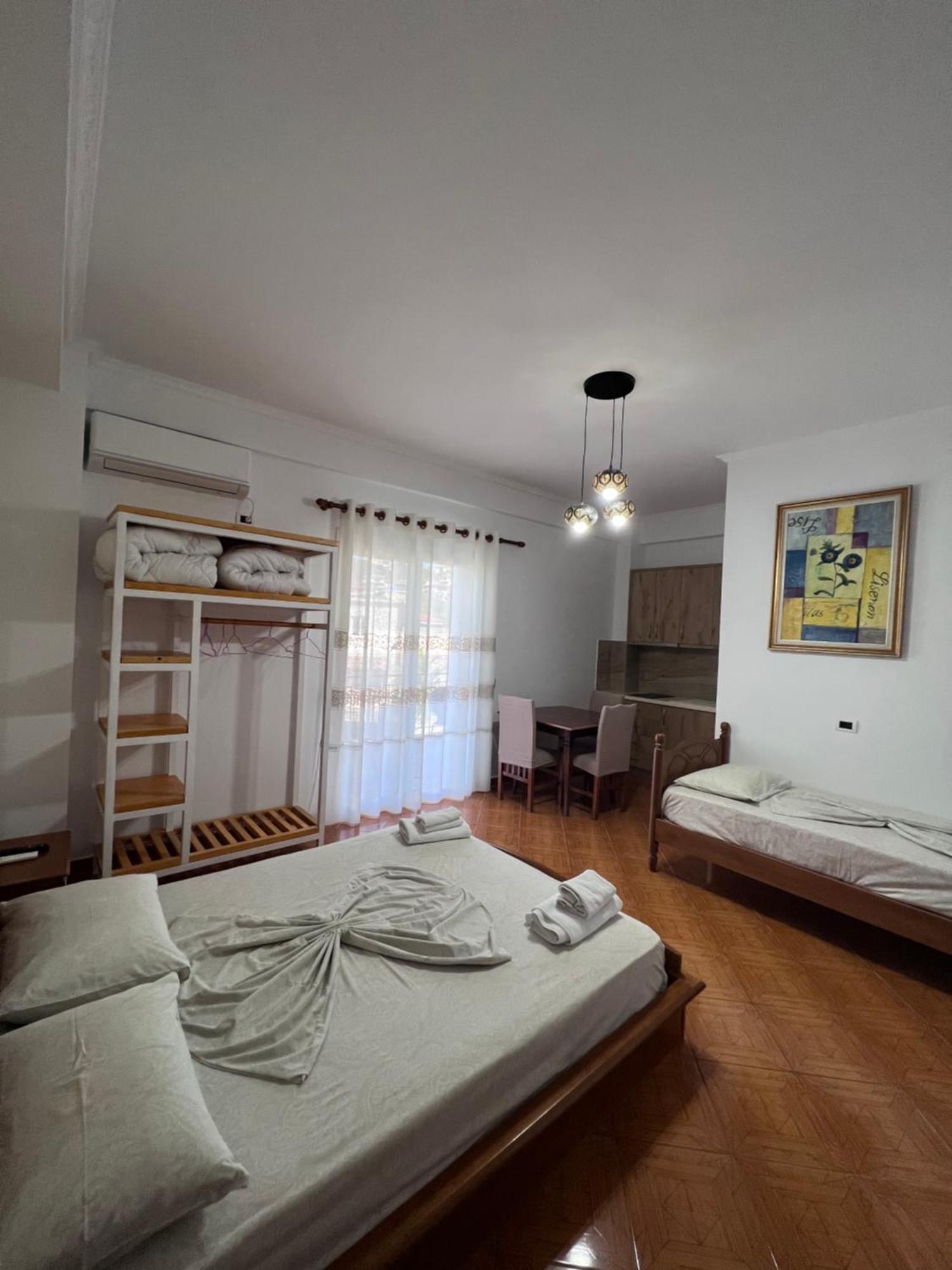 Hotel Frida Himare Kamer foto