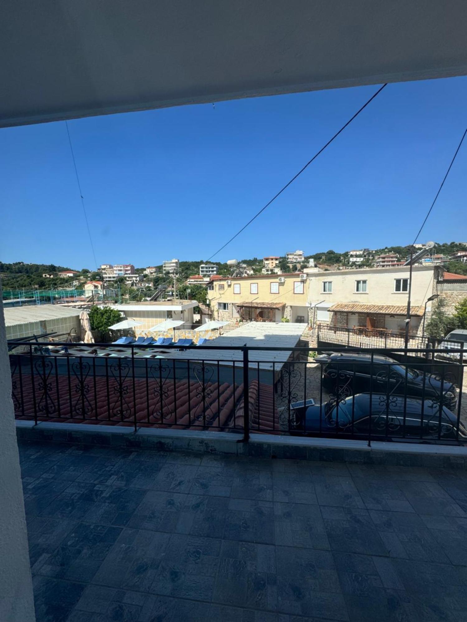 Hotel Frida Himare Buitenkant foto