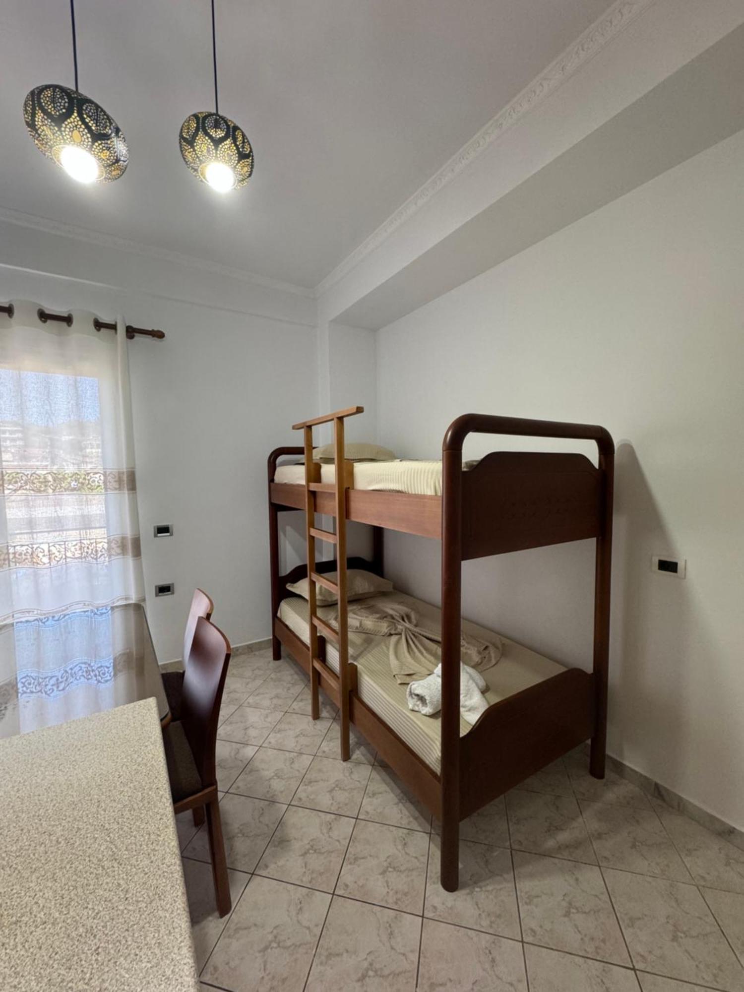 Hotel Frida Himare Buitenkant foto