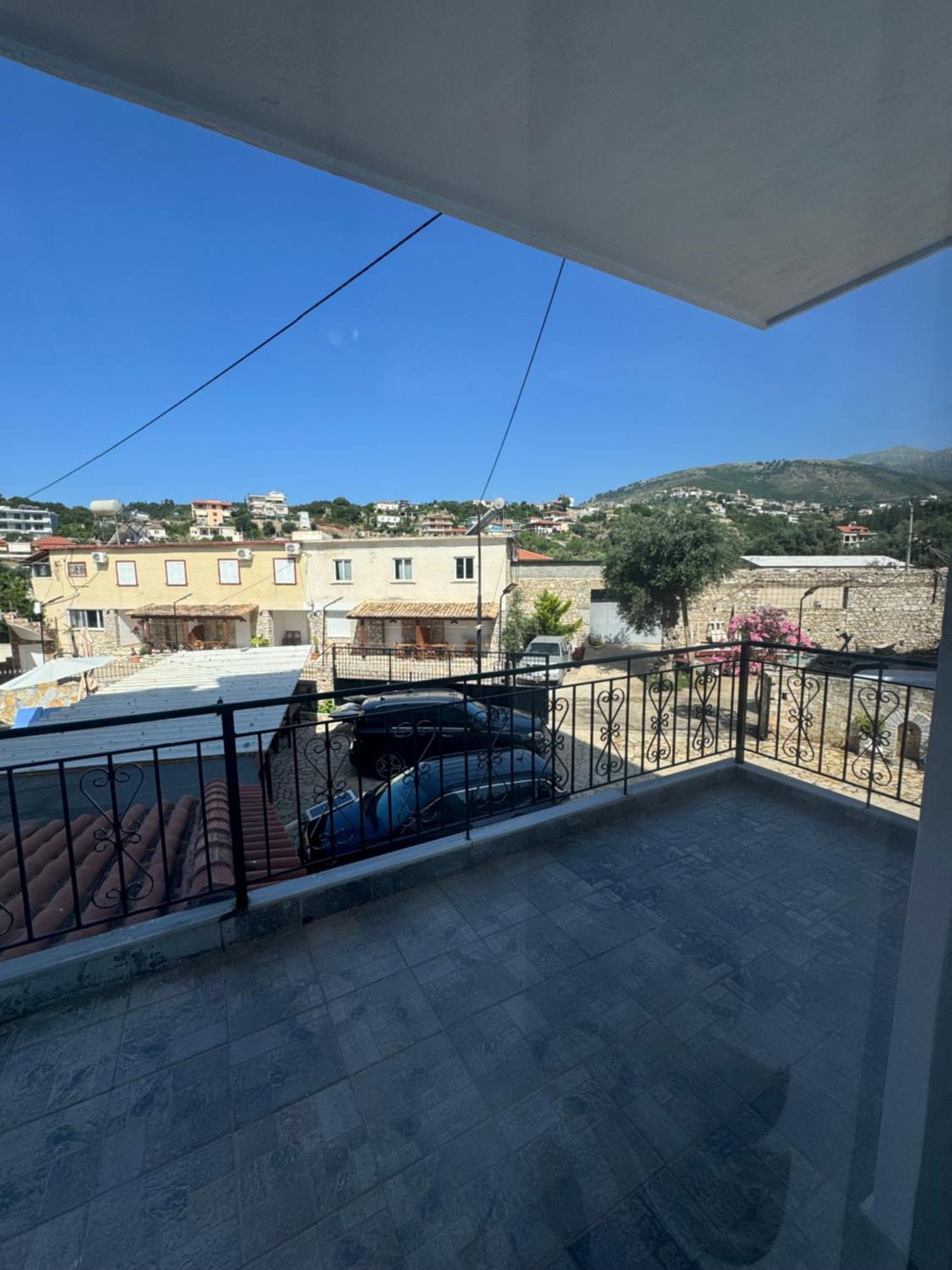 Hotel Frida Himare Buitenkant foto